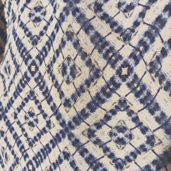 Maurice's EUC Women's Blouse, Size Small, Sheer Navy & White Diamond Pattern - Picture 5 of 8